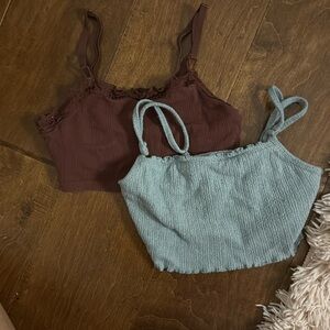 SET of cropped tank tops